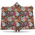 Asian Chrysanthemum Pattern Print Hooded Blanket