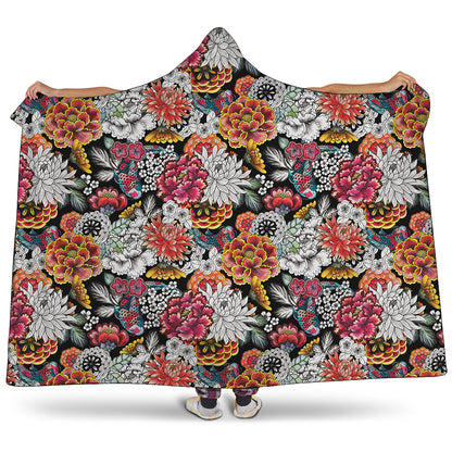 Asian Chrysanthemum Pattern Print Hooded Blanket