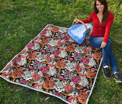 Asian Chrysanthemum Pattern Print Quilt