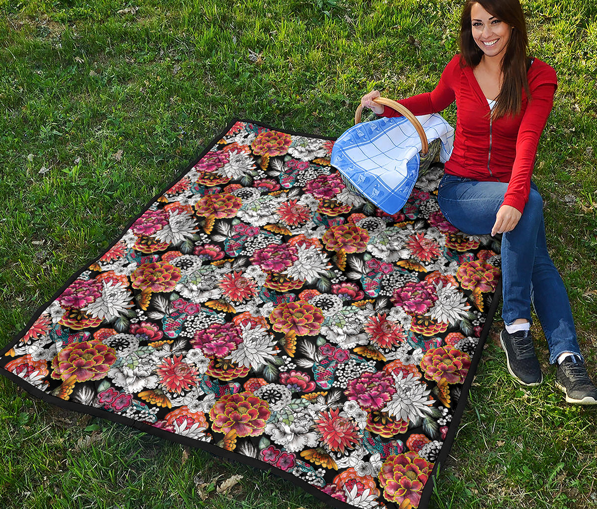 Asian Chrysanthemum Pattern Print Quilt