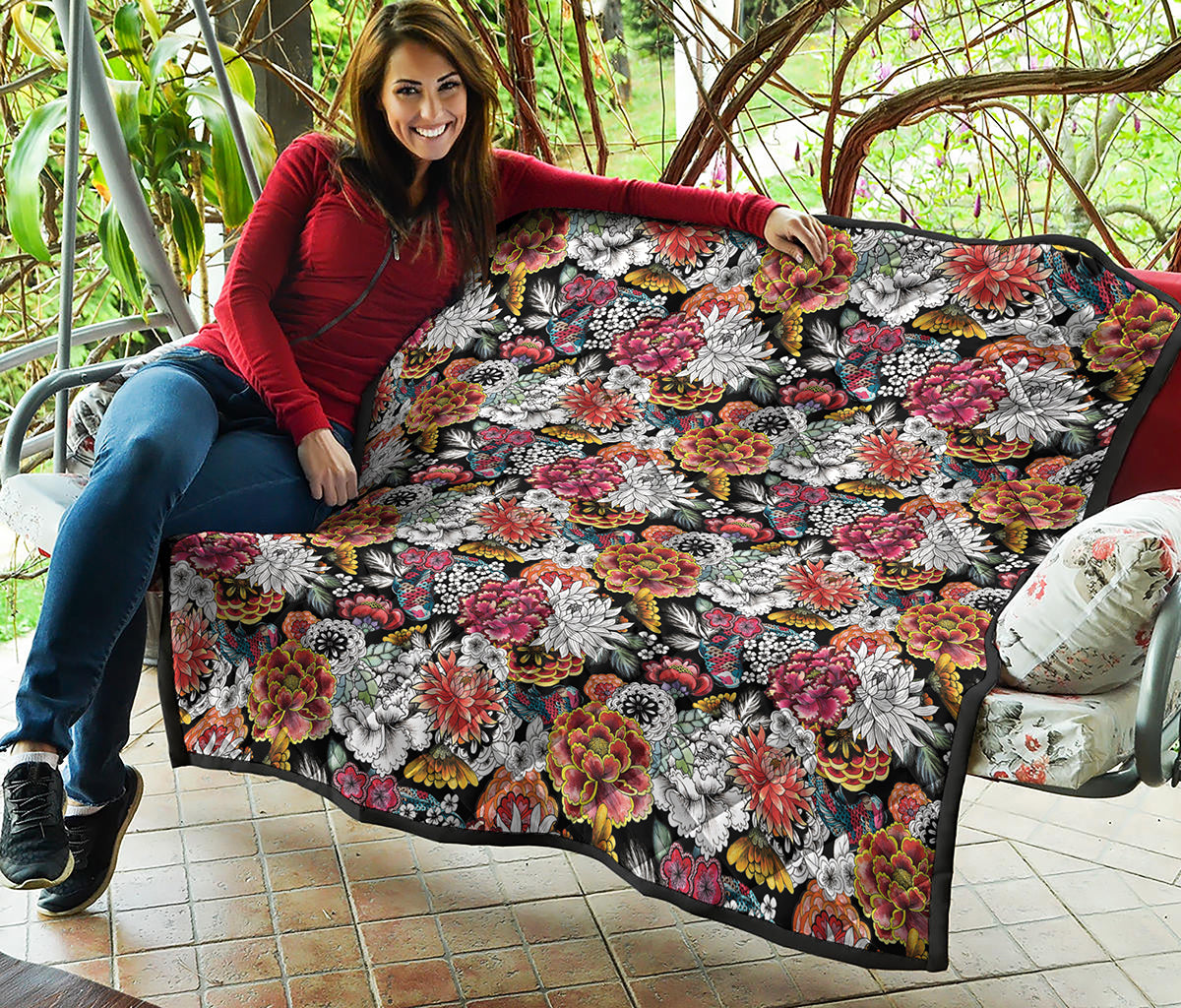 Asian Chrysanthemum Pattern Print Quilt