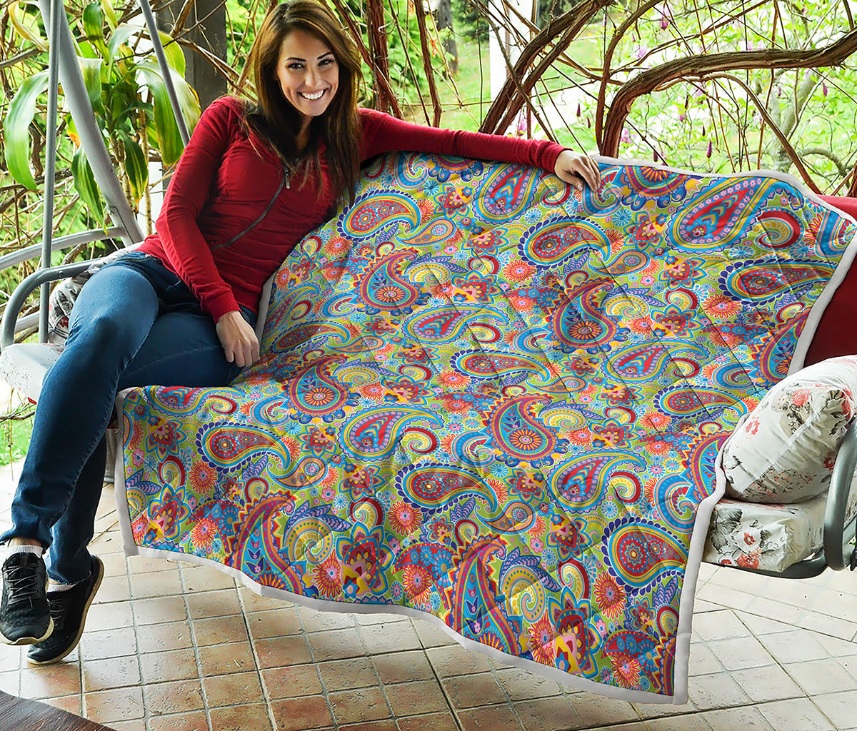 Asian Paisley Pattern Print Quilt