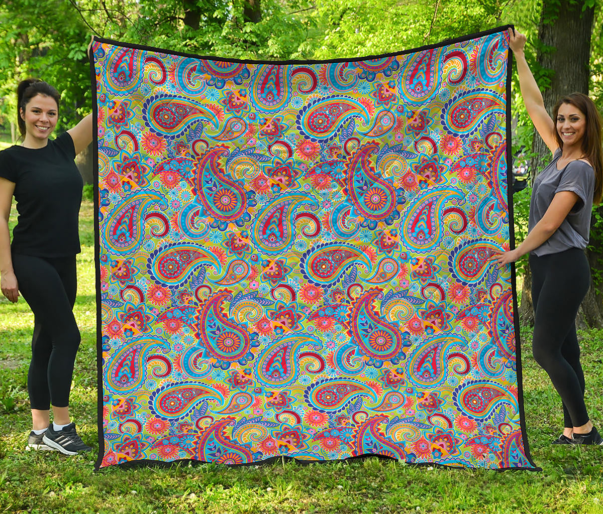 Asian Paisley Pattern Print Quilt