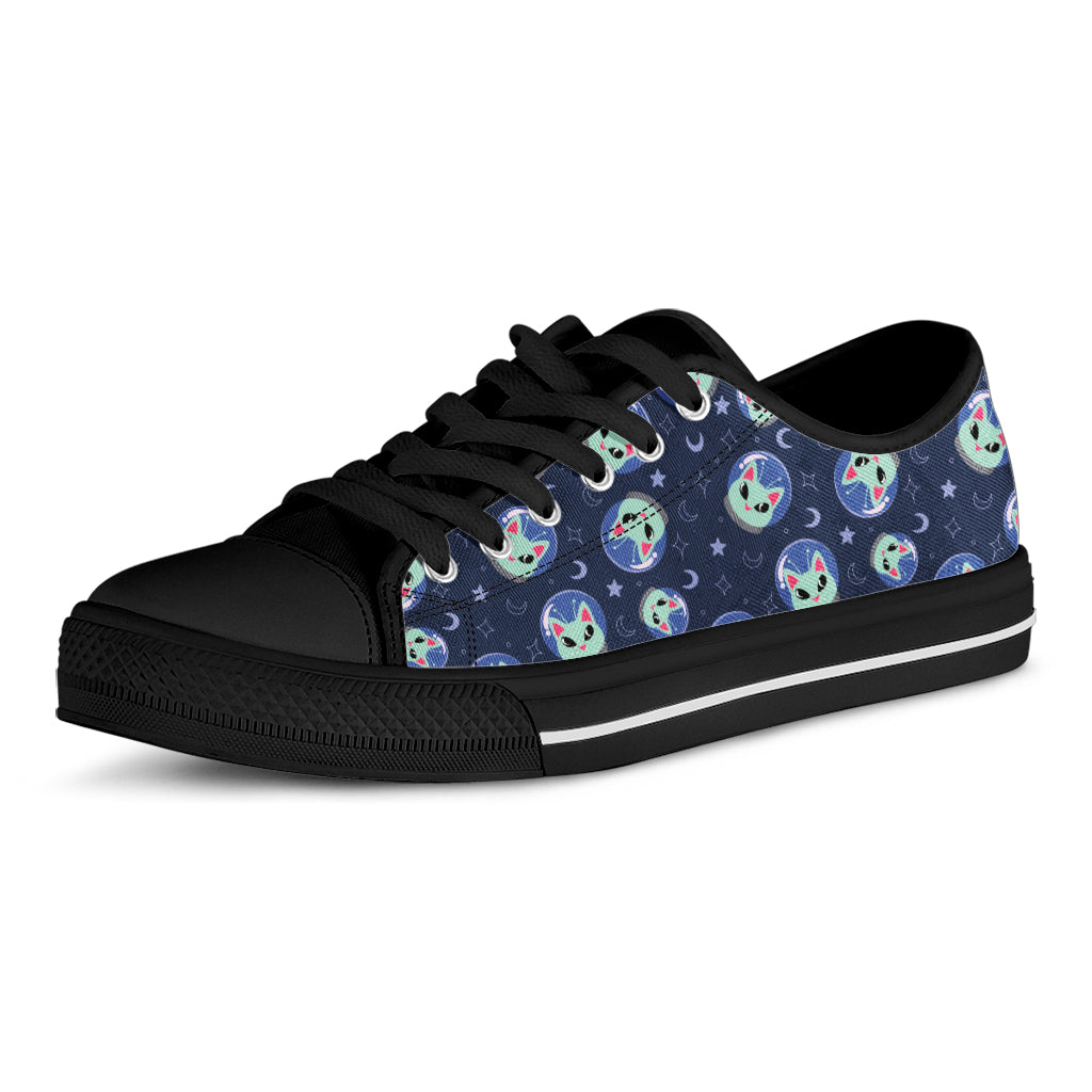 Astronaut Alien Cat Print Black Low Top Shoes