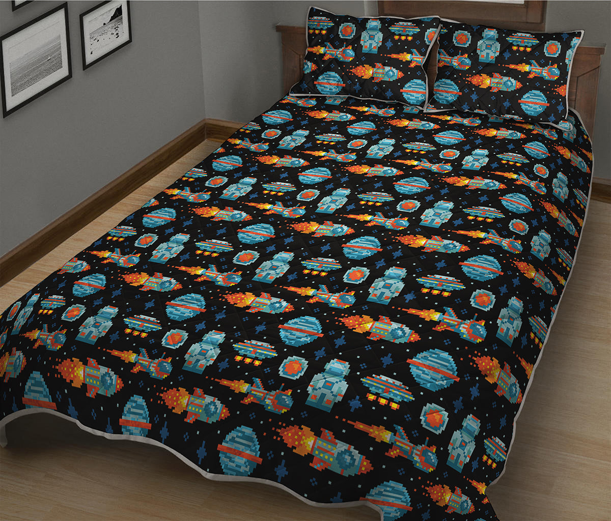 Astronaut And Space Pixel Pattern Print Quilt Bed Set