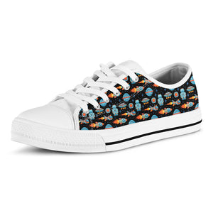 Astronaut And Space Pixel Pattern Print White Low Top Shoes