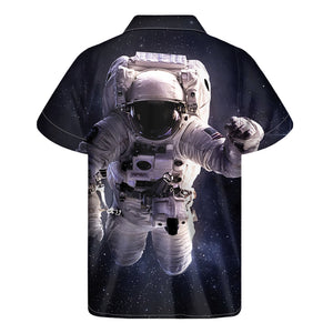 Astronaut Floating In Outer Space Print Men's Short Sleeve Shirt