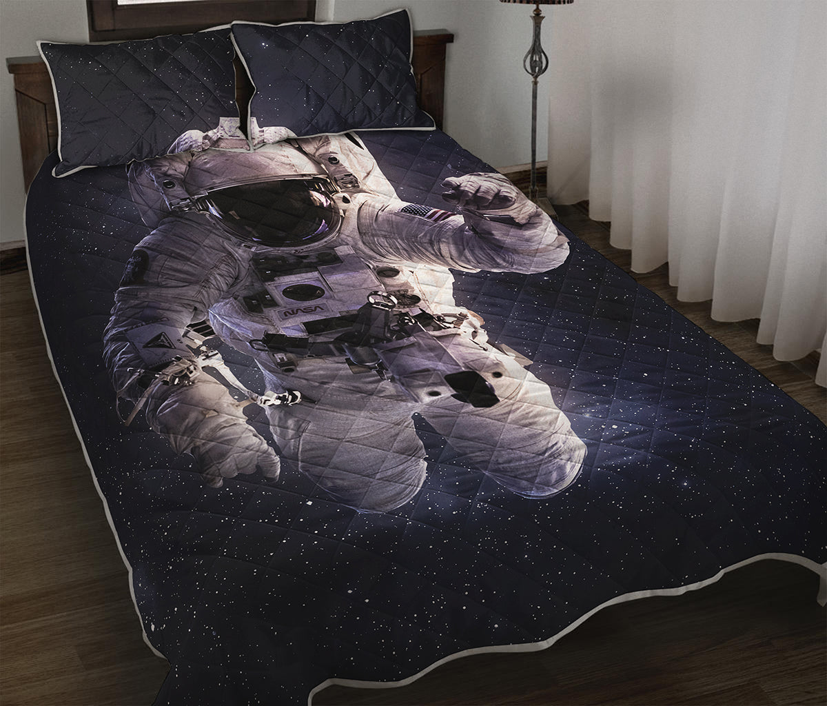 Astronaut Floating In Outer Space Print Quilt Bed Set
