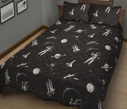 Astronaut In Space Pattern Print Quilt Bed Set