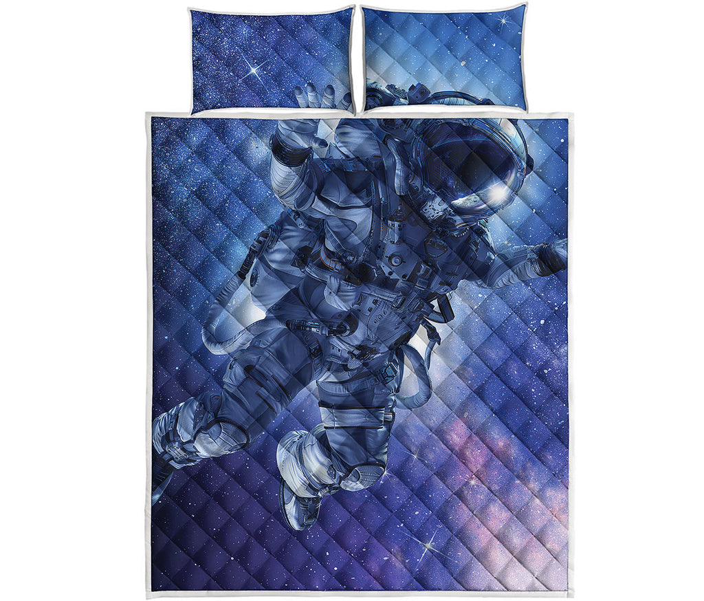 Astronaut On Space Mission Print Quilt Bed Set