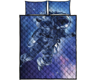 Astronaut On Space Mission Print Quilt Bed Set