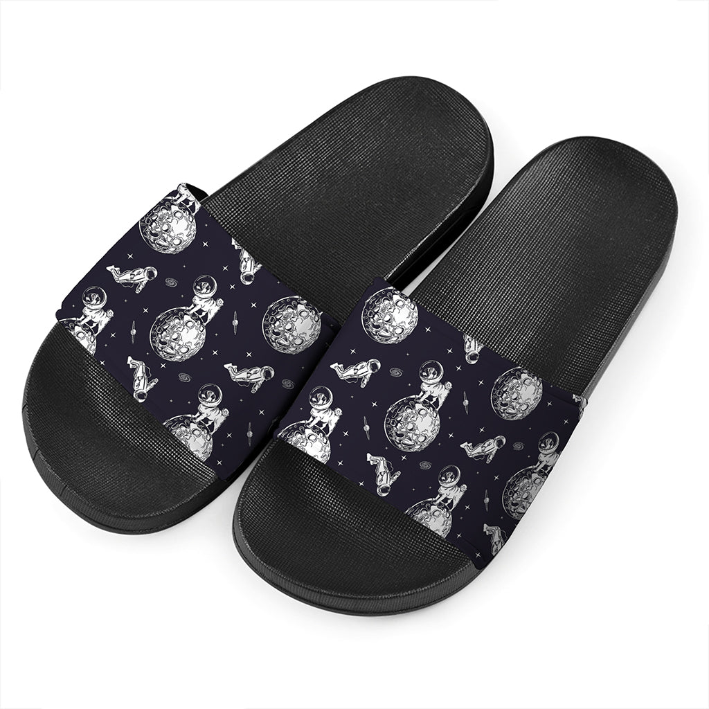 Astronaut Pug In Space Pattern Print Black Slide Sandals