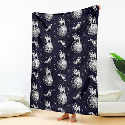 Astronaut Pug In Space Pattern Print Blanket