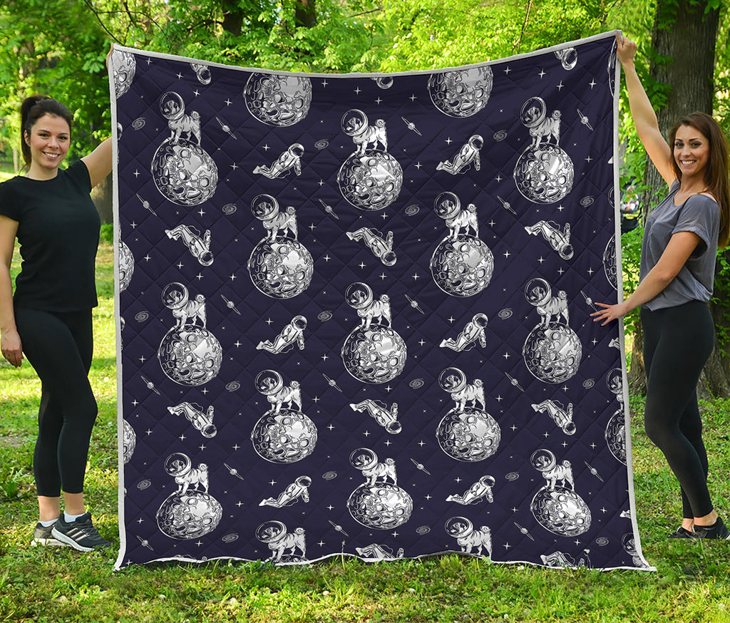 Astronaut Pug In Space Pattern Print Quilt