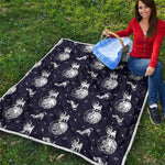 Astronaut Pug In Space Pattern Print Quilt