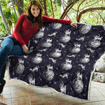 Astronaut Pug In Space Pattern Print Quilt