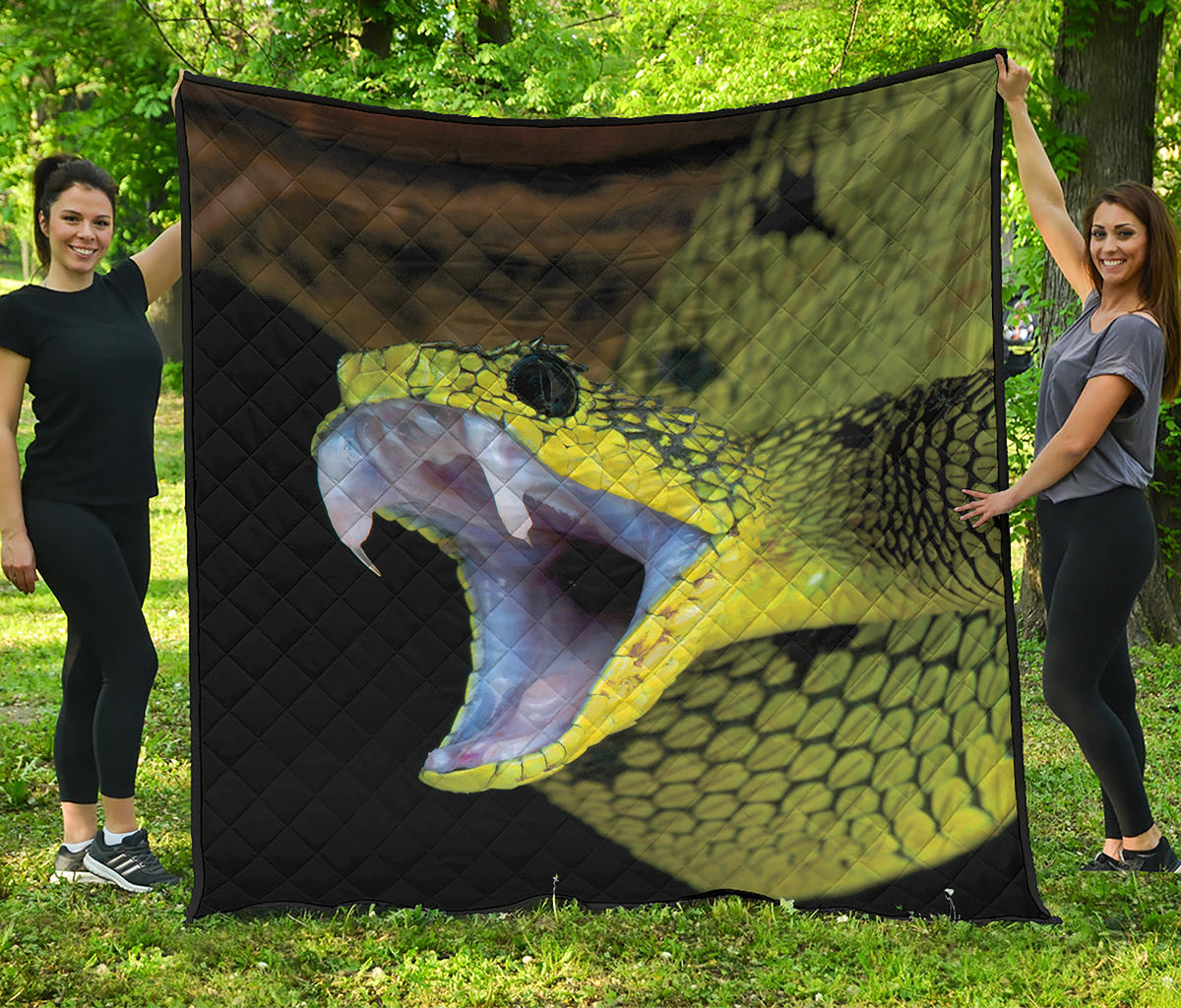 Atheris Nitschei Snake Print Quilt