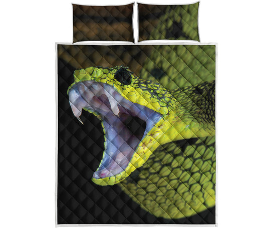 Atheris Nitschei Snake Print Quilt Bed Set