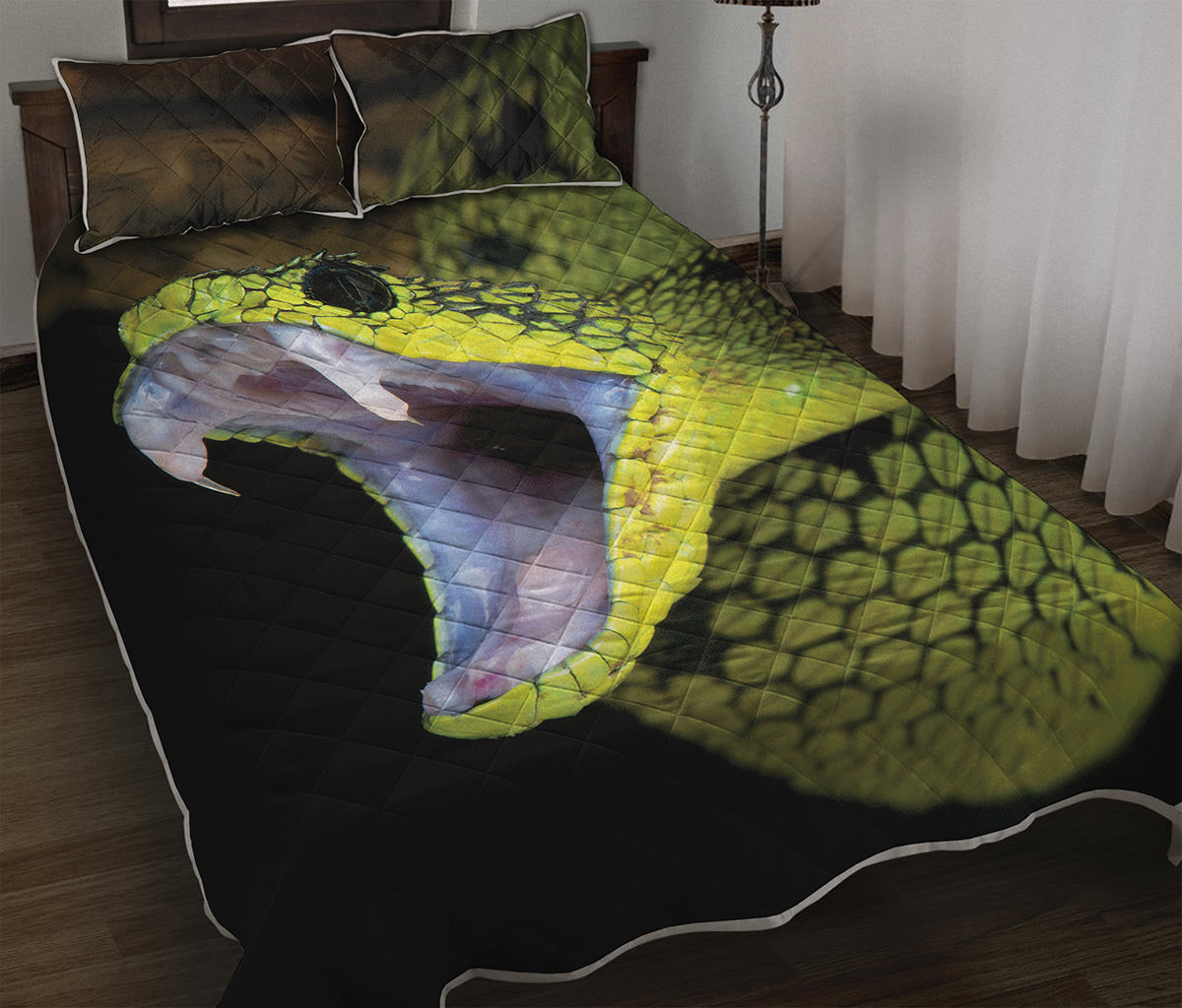 Atheris Nitschei Snake Print Quilt Bed Set