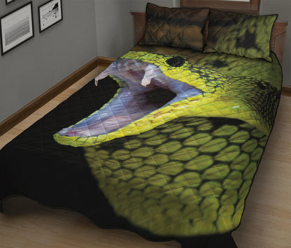 Atheris Nitschei Snake Print Quilt Bed Set