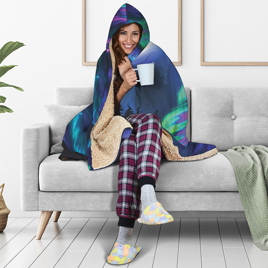 Aurora Howling Wolf Spirit Print Hooded Blanket