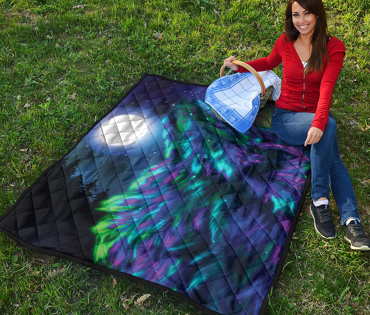 Aurora Howling Wolf Spirit Print Quilt