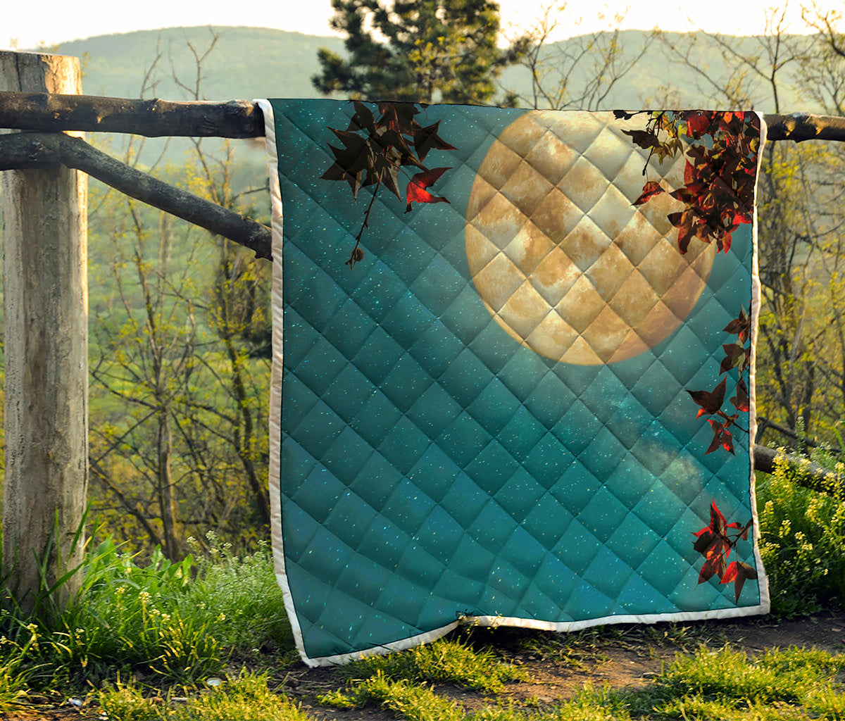 Autumn Full Moon Print Quilt