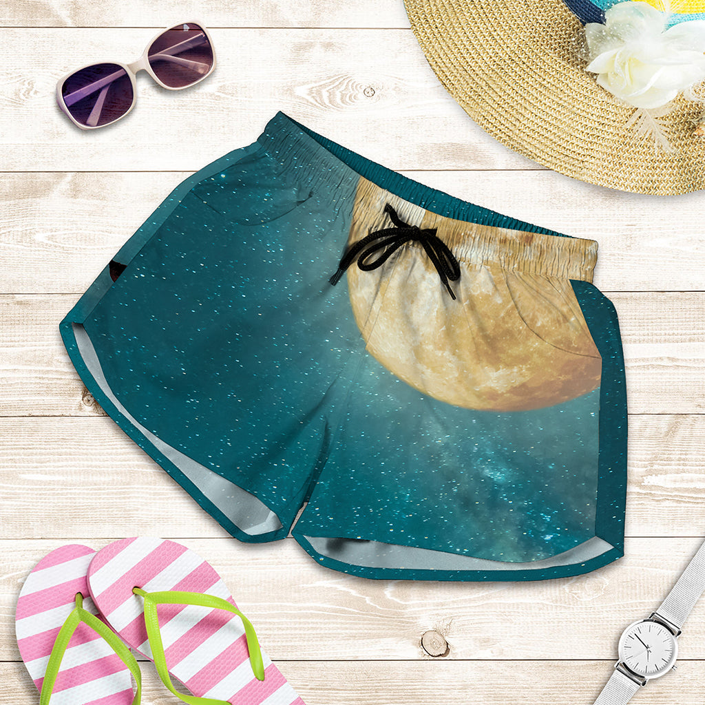 Autumn Full Moon Print Women's Shorts