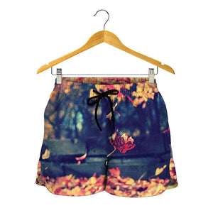 Autumn Leaves Print Women's Shorts