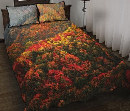 Autumn Mountain Print Quilt Bed Set