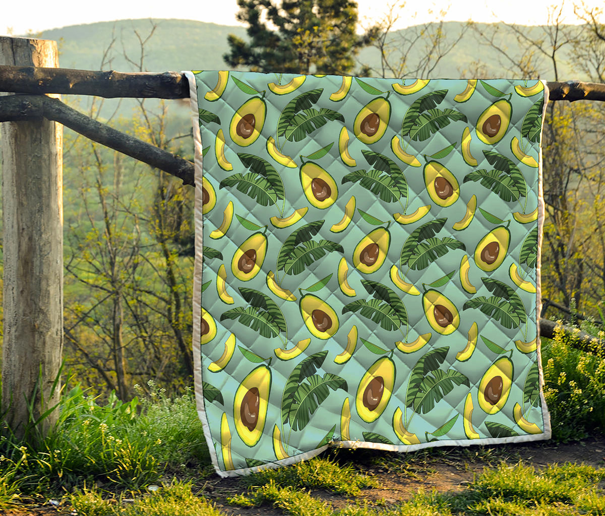 Banana Leaf Avocado Pattern Print Quilt