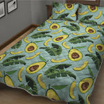 Banana Leaf Avocado Pattern Print Quilt Bed Set