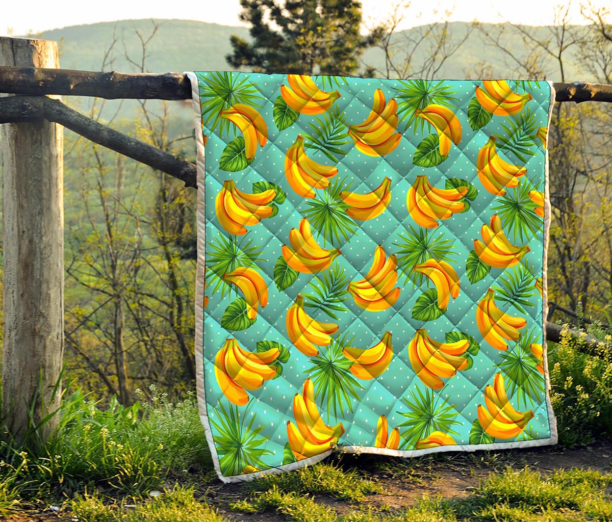 Banana Palm Leaf Pattern Print Quilt