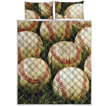 Baseballs On Field Print Quilt Bed Set
