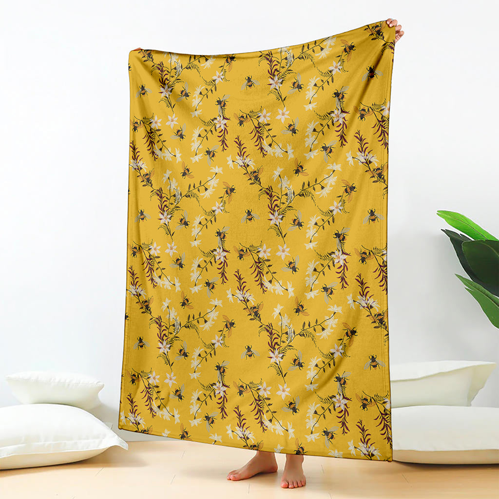 Bee Drawing Pattern Print Blanket