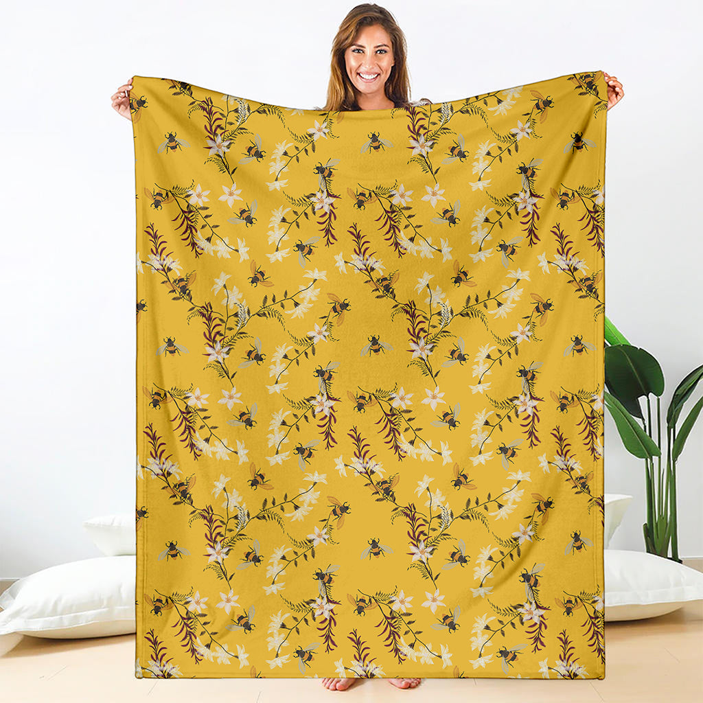 Bee Drawing Pattern Print Blanket