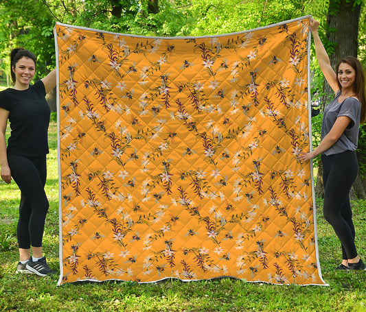Bee Drawing Pattern Print Quilt