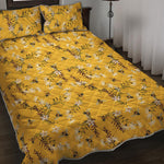 Bee Drawing Pattern Print Quilt Bed Set