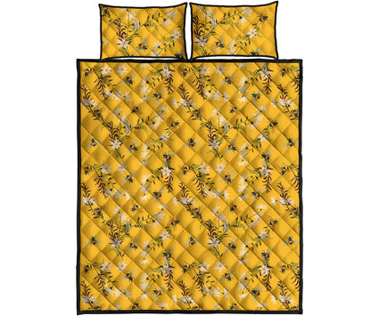 Bee Drawing Pattern Print Quilt Bed Set