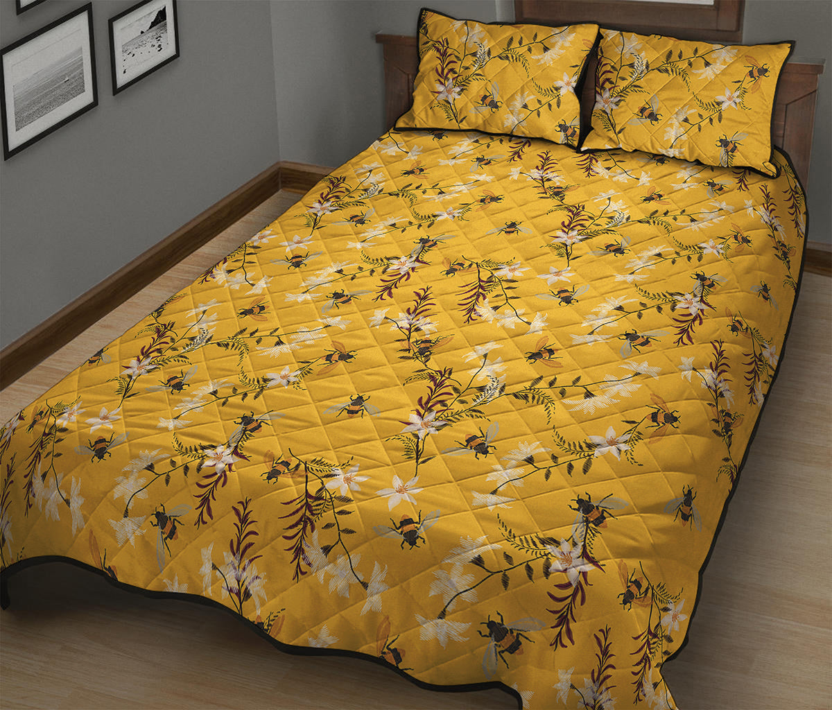 Bee Drawing Pattern Print Quilt Bed Set