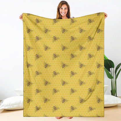 Bee Honeycomb Pattern Print Blanket