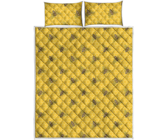 Bee Honeycomb Pattern Print Quilt Bed Set