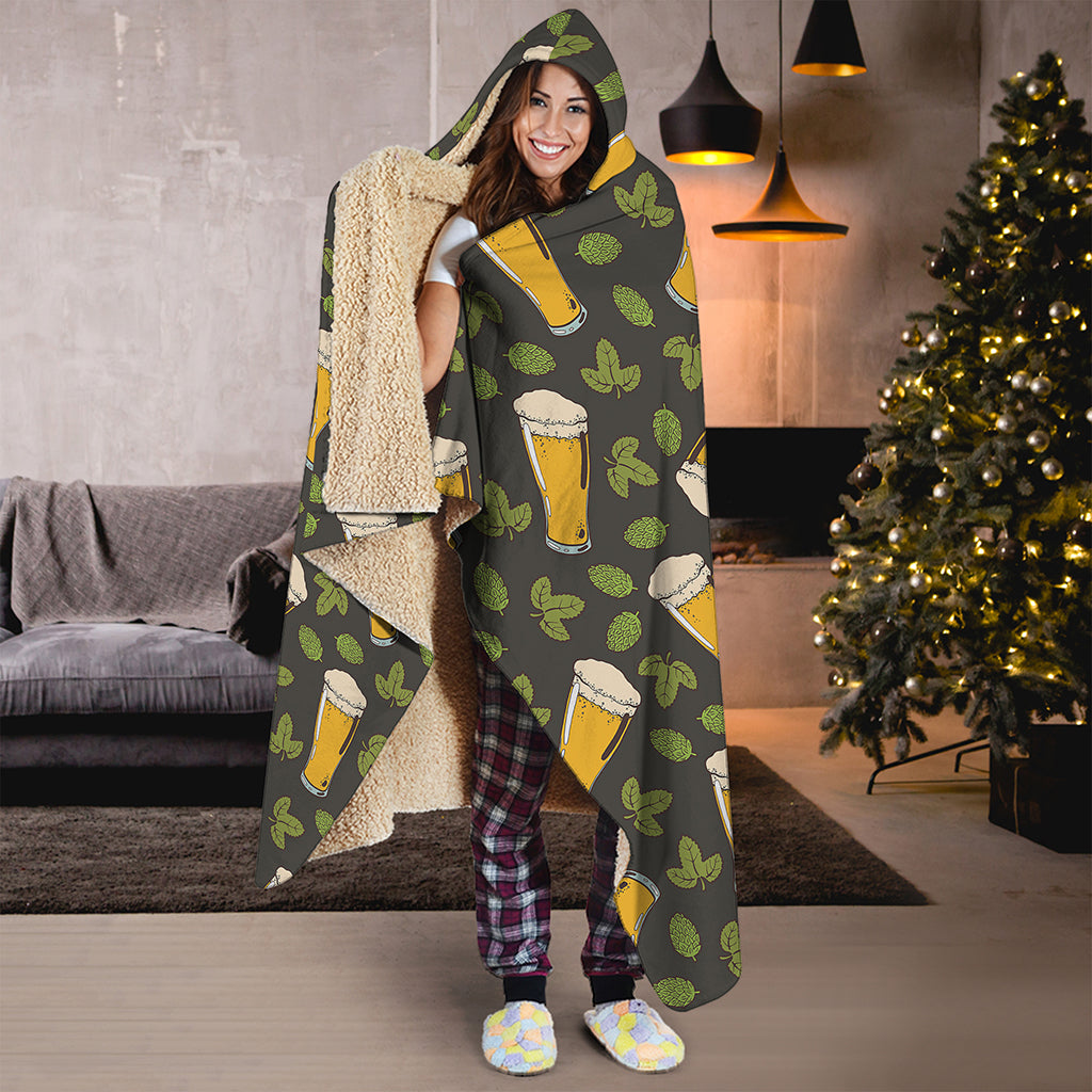 Beer Hop Cone And Leaf Pattern Print Hooded Blanket