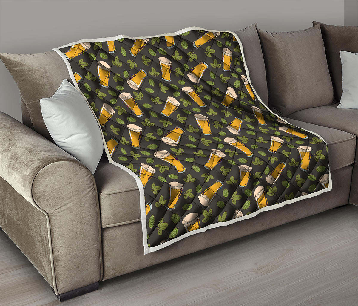 Beer Hop Cone And Leaf Pattern Print Quilt