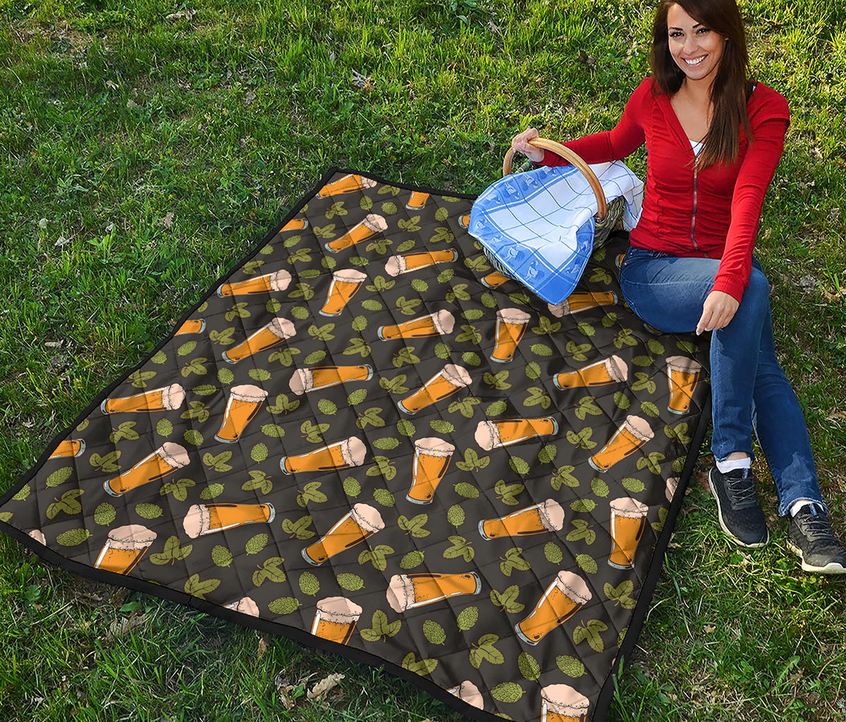 Beer Hop Cone And Leaf Pattern Print Quilt