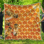 Bees And Honeycomb Print Quilt