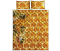 Bees And Honeycomb Print Quilt Bed Set