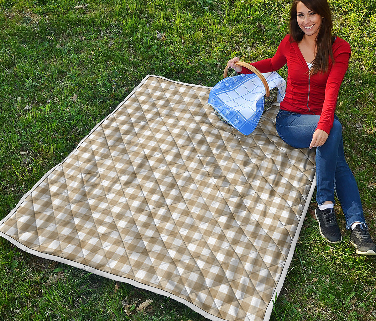 Beige And White Gingham Pattern Print Quilt