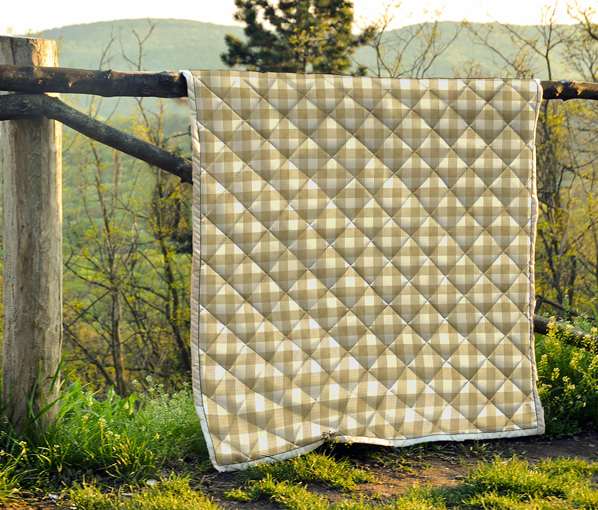 Beige And White Gingham Pattern Print Quilt