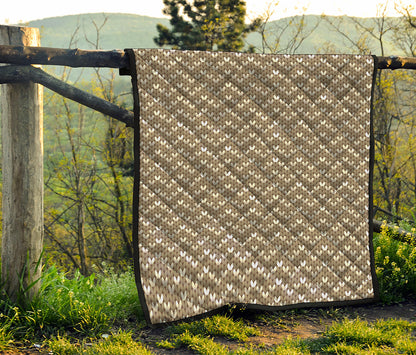 Beige And White Knitted Pattern Print Quilt